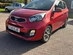 Red Used 2013 Kia Picanto 2 Hatchback | £2,695 (Fair price)
