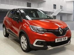 Red Used 2018 Renault Captur Signature SUV | £7,399 (Fair price)