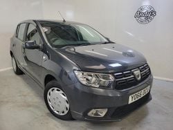Grey Used 2017 Dacia Sandero Lauréate Hatchback | £3,999 (Fair price)