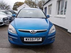 Blue Used 2009 Hyundai i30 Style Estate | £1,650 (Fair price)