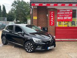 Diamond black Used 2019 Renault Clio IV Iconic Hatchback | £10,220 (Fair price)