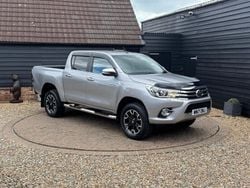 Silver Used 2017 Toyota HiLux Pickup | £21,000 (Fair price)