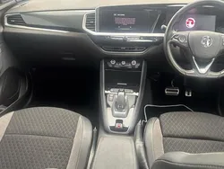 White Used 2022 Vauxhall Grandland X SRi SUV | £15,123 (Fair price)