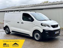 White Used 2019 Peugeot Expert Van | £6,595 (Fair price)