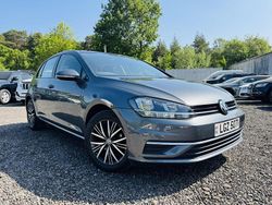 Grey Used 2018 VW Golf VII SE Hatchback | £9,495 (Fair price)
