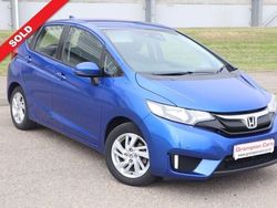 Blue Used 2016 Honda Jazz SE Hatchback | £7,995 (Fair price)