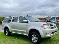 Silver Used 2006 Toyota HiLux Pickup | £5,850 (Fair price)