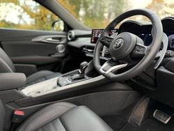 Green Used 2024 Alfa Romeo Tonale SUV | £27,599