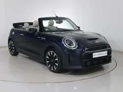 Black Used 2023 Mini Cooper S Exclusive Hatchback | £25,290 (A bit pricey)