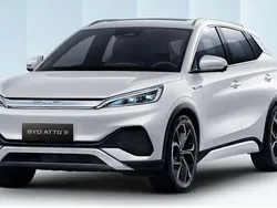 White Used 2024 BYD Atto 3 Design SUV | £23,990 (Fair price)