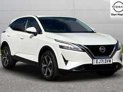 White Used 2021 Nissan Qashqai N-Connecta SUV | £16,911 (Fair price)