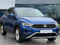 Ravenna blue metallic Used 2025 VW T-Roc Match SUV | £26,324 (A bit pricey)