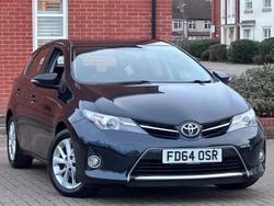 Grey Used 2014 Toyota Auris Multidrive S Hatchback | £5,600 (Fair price)