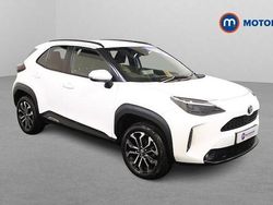 Used 2025 Toyota Yaris Hybrid Design Estate | £19,449 (Super price)