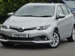 Used 2018 Toyota Auris Hybrid | £12,495 (Fair price)