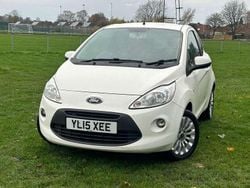 White Used 2015 Ford Ka Zetec Hatchback | £4,410 (Fair price)