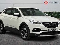 White Used 2020 Vauxhall Grandland X SUV | £10,950 (Good price)