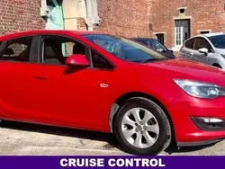Red Used 2015 Vauxhall Astra Design Edition Hatchback | £2,748 (Good price)