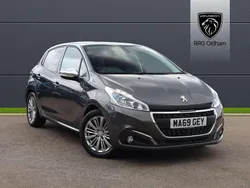 Grey Used 2019 Peugeot 208 Signature Sky Hatchback | £7,990 (Fair price)