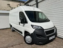 White Used 2019 Peugeot Boxer Van | £10,995 (Fair price)
