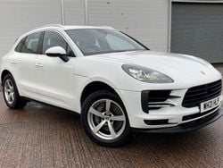 White Used 2021 Porsche Macan SUV | £43,500 (Fair price)