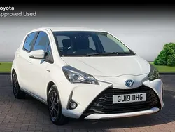 Pure white Used 2019 Toyota Yaris Hybrid Hatchback | £13,290 (Super price)