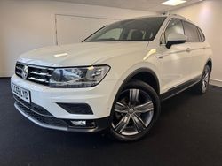 Pure white Used 2019 VW Tiguan Allspace Match SUV | £18,995 (Good price)