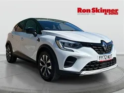 White Used 2023 Renault Captur Evolution SUV | £14,999 (Fair price)