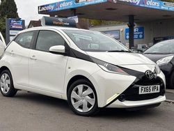 White Used 2015 Toyota Aygo X-play Hatchback | £3,895 (Fair price)