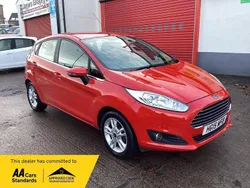 Red Used 2015 Ford Fiesta Zetec Hatchback | £5,695 (Fair price)