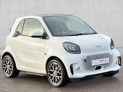 White Used 2021 Smart ForTwo Electric Drive Exclusive Coupe | £9,180 (A bit pricey)