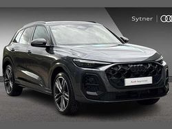 Grey Used 2025 Audi Q5 Advanced SUV | £62,000