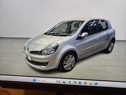 Silver Used 2006 Renault Clio II Initiale Hatchback | £2,350 (Fair price)