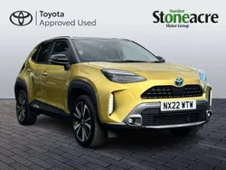 Yellow Used 2022 Toyota Yaris Cross Edition SUV | £22,000 (Fair price)