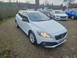 White Used 2013 Volvo V40 SE Hatchback | £4,695 (A bit pricey)