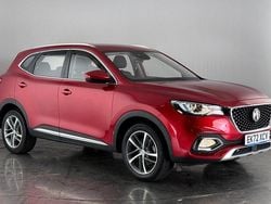 Red Used 2022 MG HS Excite SUV | £14,950 (Fair price)