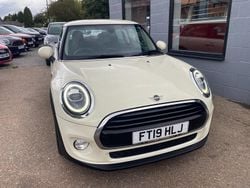 White Used 2019 Mini Cooper Classic Hatchback | £11,995 (Good price)