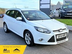 White Used 2014 Ford Focus Zetec Estate | £3,995 (Fair price)