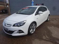 White Used 2014 Vauxhall Astra Edition Hatchback | £7,495 (Expensive)