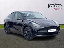 Black Used 2024 Tesla Model Y Long Range SUV | £39,500