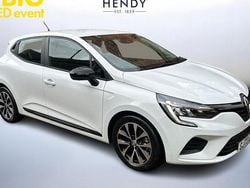 Glacier white Used 2023 Renault Clio V Evolution Hatchback | £15,499 (Good price)