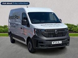 White Used 2025 Renault Master Van | £22,999 (Good price)