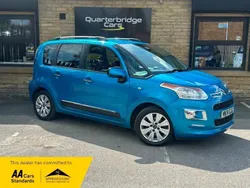 Blue Used 2014 Citroën C3 Exclusive Hatchback | £7,495 (Expensive)