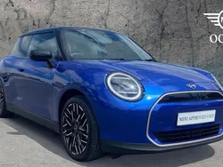 Blue New 2025 Mini Cooper Hatch Hatchback | £26,900 (Fair price)