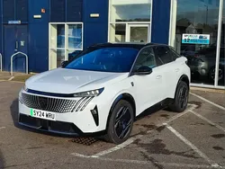 White Used 2024 Peugeot e-3008 GTi SUV | £39,595