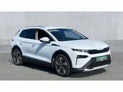 Metallic moon white Used 2025 Skoda Elroq SUV | £32,980 (Super price)