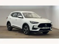 White Used 2024 MG HS SE SUV | £15,165 (Fair price)