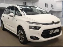 White Used 2015 Citroën C4 Picasso Exclusive MPV | £5,990 (Fair price)