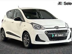 White Used 2018 Hyundai i10 GO! Hatchback | £7,400 (Fair price)