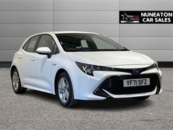 White Used 2021 Toyota Corolla Hatchback | £19,200 (Fair price)